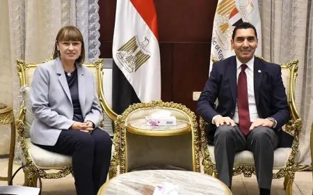 وزير الرياضة يلتقي ممثل الأمم المتحدة في مصر لتعزيز التعاون وتمكين الشباب
