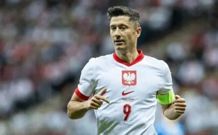 يوفنتوس ينتظر قرار ليفاندوفسكي مع برشلونة للتعاقد معه مجانًا