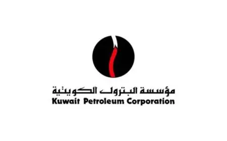 إخماد حريق ناقلة النفط الكويتية السالمي في دبي بنجاح