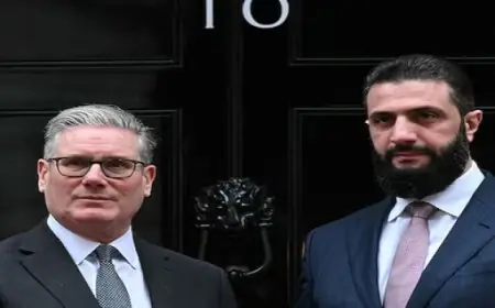 ستارمر يناقش قضايا الهجرة وأمن الحدود مع الشرع في لقاء هام