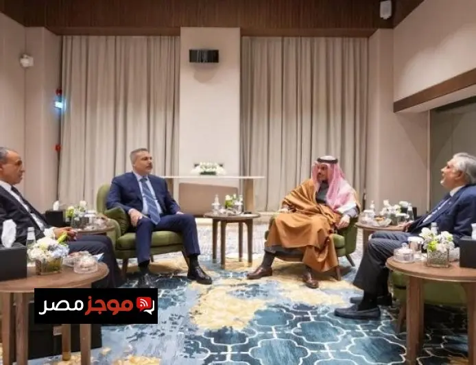 وزير الخارجية يناقش القضايا الإقليمية في اجتماع رباعي مع وزراء خارجية السعودية وتركيا وباكستان