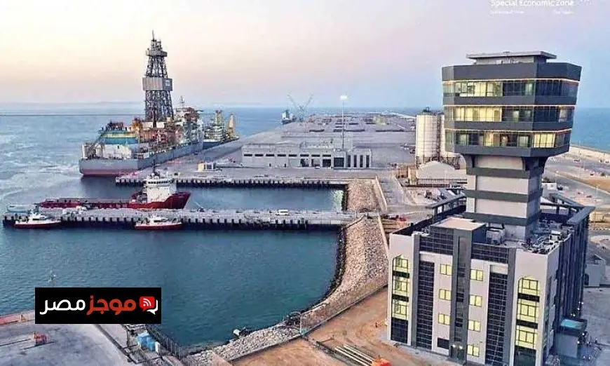 ميناء الدقم العماني يتعرض لهجوم بطائرتين مسيرتين في حادث مثير