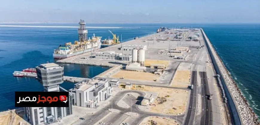 ميناء الدقم العماني يتعرض لهجوم بطائرتين مسيرتين وإصابة عامل وافد