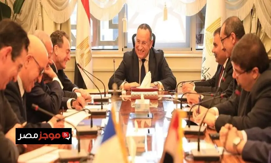 وزير التعليم العالي وسفير فرنسا يتفاوضان حول إنشاء الحرم الجامعي للجامعة الفرنسية في البلاد