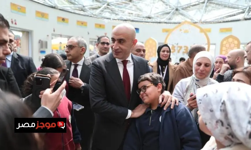 وزير التربية والتعليم يزور مستشفى 57357 ويؤكد ريادتها في جميع المجالات