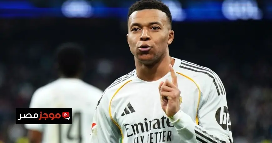 مبابي يتوجه إلى طبيب نيمار وزلاتان لعلاج آلام ركبتيه