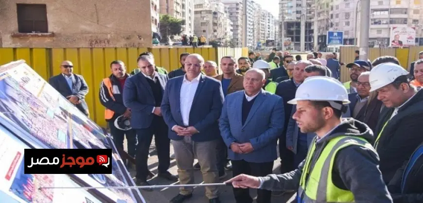 وزير النقل يستعرض تقدم مشروع إعادة تأهيل ترام الرمل في الإسكندرية