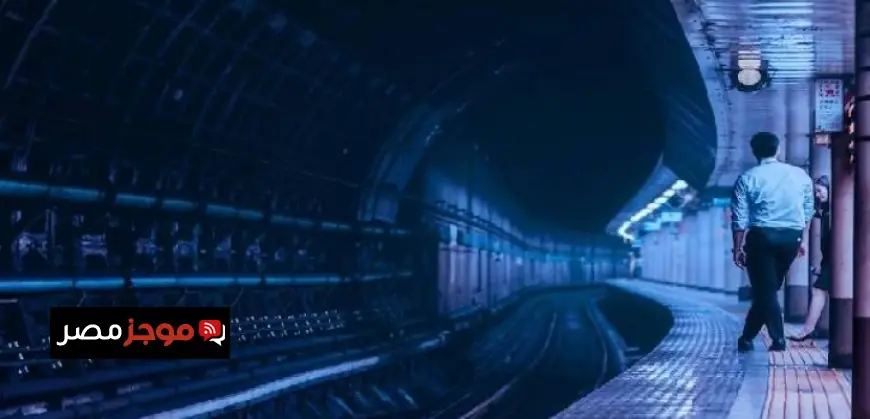 مصابيح زرقاء في محطات القطارات اليابانية تقلل حالات الانتحار بنسبة 84%