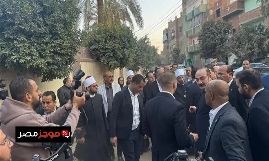 وزير الأوقاف يفتتح مسجداً جديداً في المنيا ويقدم 15 جهاز عروسة للأسر الأولى بالرعاية