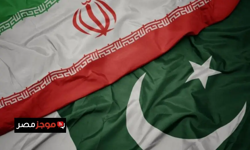 وزيرا خارجية باكستان وإيران يتبادلان الآراء حول تطورات الوضع الإقليمي عبر الهاتف