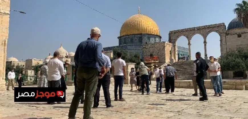 القدس تشهد تحريضاً عنصرياً مع تسليح المستوطنين في خطوة خطيرة لتصعيد الجرائم ضد الفلسطينيين