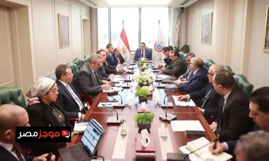 وزير الصحة يؤكد قوة واستقرار المخزون الاستراتيجي من الأدوية والمستلزمات الطبية في البلاد