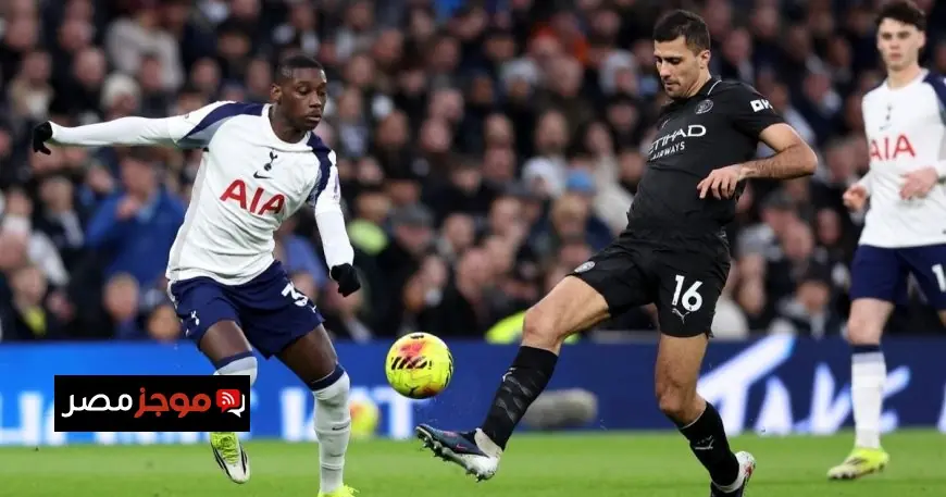 نجم مانشستر سيتي يثير الجدل بعد انتهاك خصوصية جيرانه بطائرة مسيرة والشرطة تبدأ التحقيق