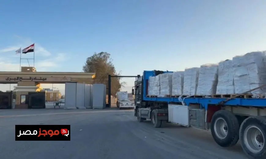 الهلال الأحمر المصري يطلق قافلة زاد العزة 155 محملة بـ 2720 طن من المساعدات الإنسانية لغزة