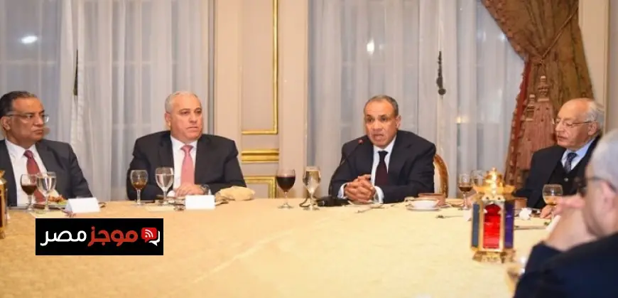 عبد العاطي يؤكد خلال استقباله الإعلاميين والكتاب إدانة مصر القوية للاعتداءات الإيرانية على الدول العربية