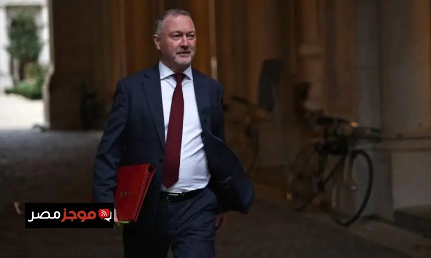 وزير بريطاني يؤكد سلامة المملكة المتحدة ويشدد على عدم الانجرار إلى الحرب