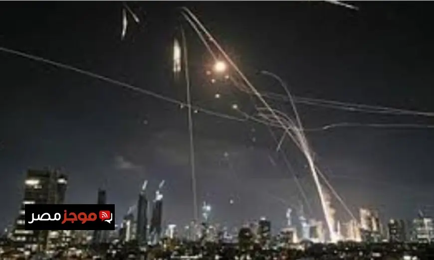 إصابة 6 أفراد في تل أبيب جراء سقوط شظايا صاروخ على مبنى سكني