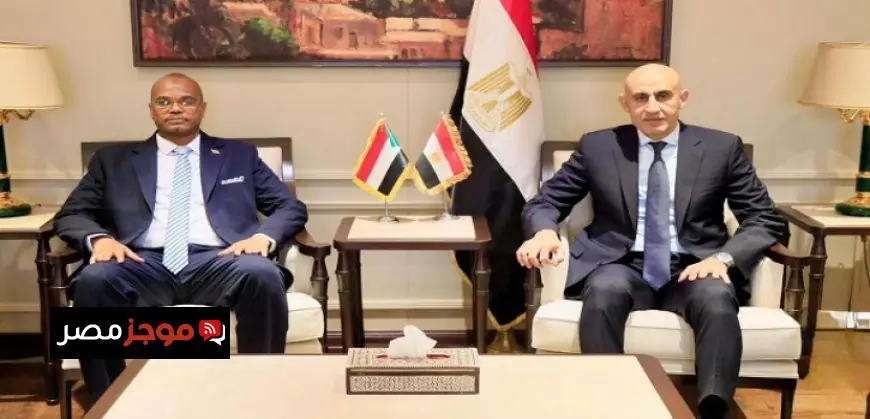 وزير التعليم يناقش مع نظيره السوداني تعزيز التعاون في مجال التعليم وتطويره