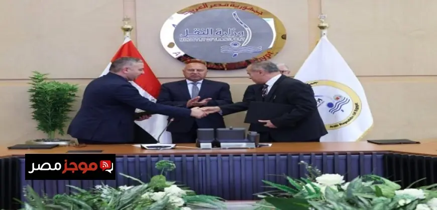 وزير النقل يتابع توقيع اتفاقيات جديدة بين شركة موانئ مصر البحرية والهيئة العامة للمنطقة الاقتصادية لقناة السويس