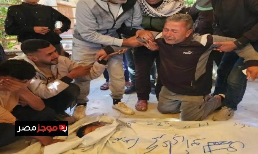 استشهاد فلسطيني وإصابة آخرين جراء قصف إسرائيلي في قلب قطاع غزة