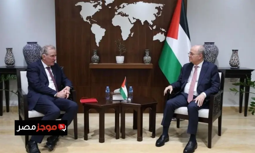 محمد مصطفى يلتقي الممثل الأوروبي لعملية السلام لبحث أبرز المستجدات السياسية