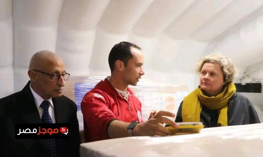 زيارة وفد ألماني رفيع للمساعدات الإنسانية في مخازن العريش