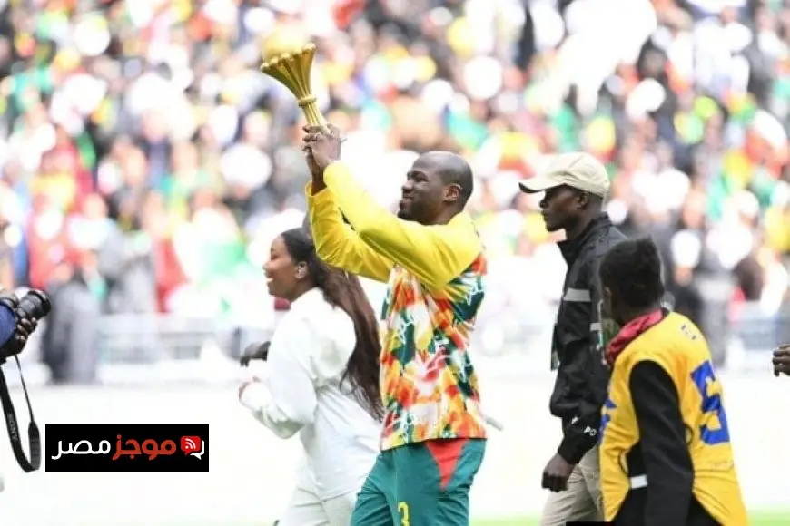 السنغال تحتفل بكأس أمم إفريقيا في باريس رغم سحب اللقب فيديو