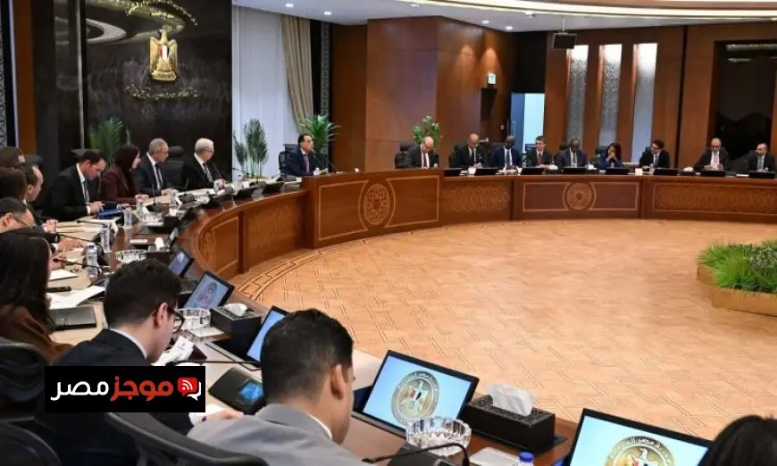 رئيس الوزراء يقود اجتماع اللجنة المركزية لإدارة الأزمات لمناقشة التحديات الراهنة