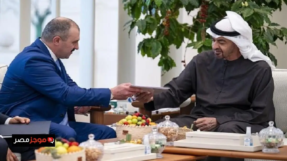 رئيس الإمارات يستقبل رسالة رسمية من نظيره البيلاروسي لتعزيز العلاقات الثنائية