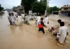 مأساة في باكستان ارتفاع عدد ضحايا الفيضانات والأمطار إلى 150 قتيلا ومصابا