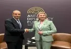 وزير الخارجية يعقد اجتماعًا مع مديرة المركز الدولي لتطوير سياسات الهجرة لتعزيز التعاون في إدارة قضايا الهجرة