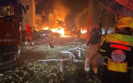 إصابة 14 شخصا في بنى براك إثر سقوط شظايا صاروخية وفق الإسعاف الإسرائيلي