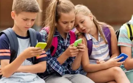 دراسة تكشف أثر الاستخدام المفرط لوسائل التواصل الاجتماعي على الصحة النفسية للشباب