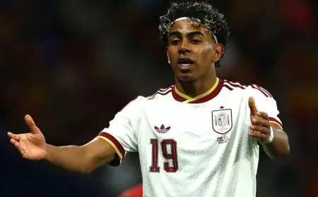 يامال يواجه المتعصبين برسالة قوية أنا مسلم وأرفض السخرية من الدين