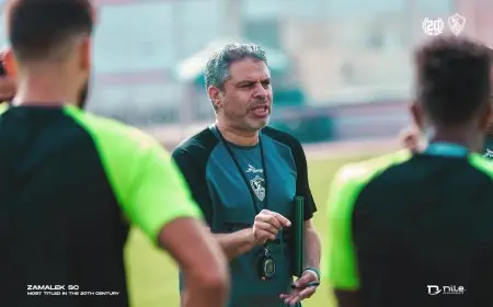 معتمد جمال يشعل حماس لاعبي الزمالك قبل اللقاء المرتقب ضد المصري في الدوري