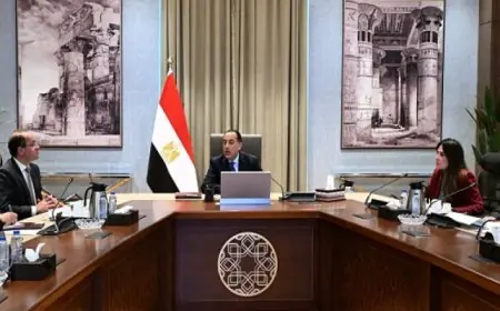 رئيس الوزراء يتابع تطوير مشروعات تحلية مياه البحر وتعزيز الصناعة المحلية بها