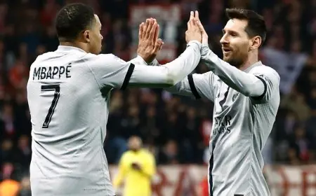 مبابي يعبر عن دهشته من ميسي ويصفه بأنه موهبة غير قابلة للتصديق