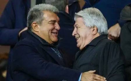 رئيس أتلتيكو مدريد يؤكد قوة برشلونة كمنافس ويكشف عن مصير ألفاريز في النادي