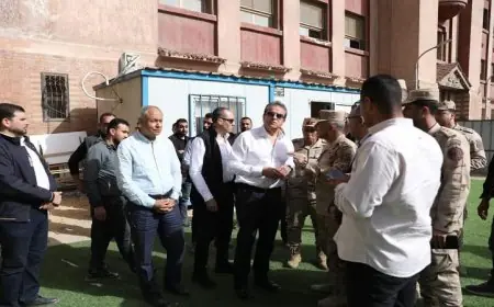 وزير الصحة يقوم بجولة تفقدية للتطوير الشامل لمستشفى أم المصريين