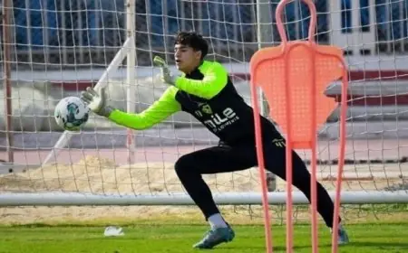 الزمالك يمدد عقد الحارس عمر عبد العزيز لأربع سنوات في صفقة خاصة