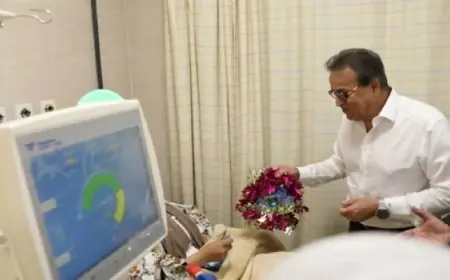 وزير الصحة يقوم بجولة تفقدية لمستشفى بولاق الدكرور بعد اكتمال نسب التنفيذ 100%