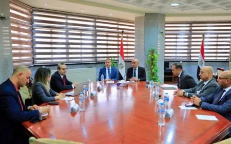 وزير التعليم يلتقي رئيس الرقابة المالية لدعم إدراج الثقافة المالية في المناهج الدراسية