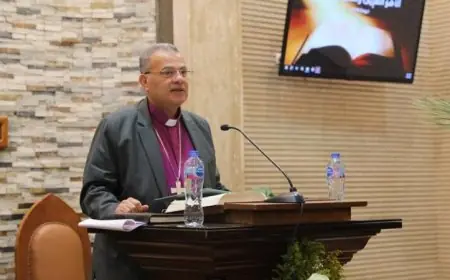 رئيس الطائفة الإنجيلية يشارك في احتفالات أحد السعف بكنيسة حدائق القبة