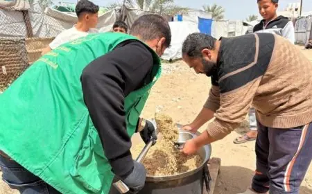مركز الملك سلمان للإغاثة يوزع أكثر من 24000 وجبة غذائية جاهزة للمتضررين في قطاع غزة
