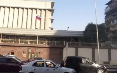 سفير روسيا بالإنابة يشيد بدور مصر البارز في تعزيز استقرار منطقة الشرق الأوسط