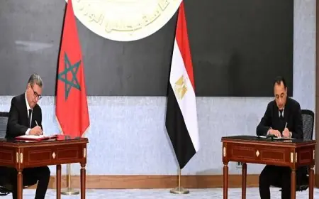 رئيس الوزراء يوقع وثائق تعاون مع نظيره المغربي في حدث تاريخي بالصور