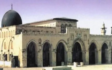 وزير الأمن القومي الإسرائيلي يتحدى الهدوء ويقتحم المسجد الأقصى تحت حماية مشددة من قوات الاحتلال