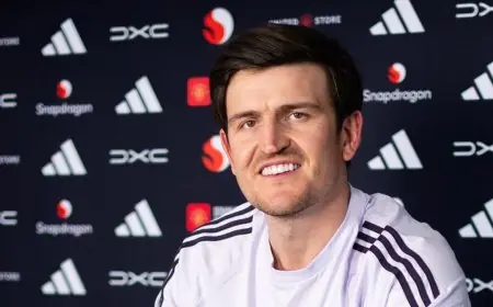 هاري ماغواير يمدد عقده مع مانشستر يونايتد في سعيه للفوز بالألقاب الكبرى