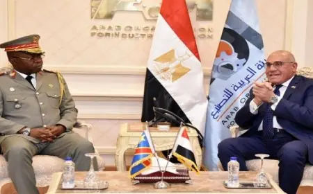 رئيس الهيئة العربية للتصنيع يعقد اجتماعًا مع رئيس هيئة الأركان العامة للقوات المسلحة الكونغولية لتعزيز التعاون العسكري
