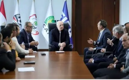 أبوريدة يناقش مستقبل الأندية الشعبية في اجتماع خاص حول خطة تطوير المظاليم